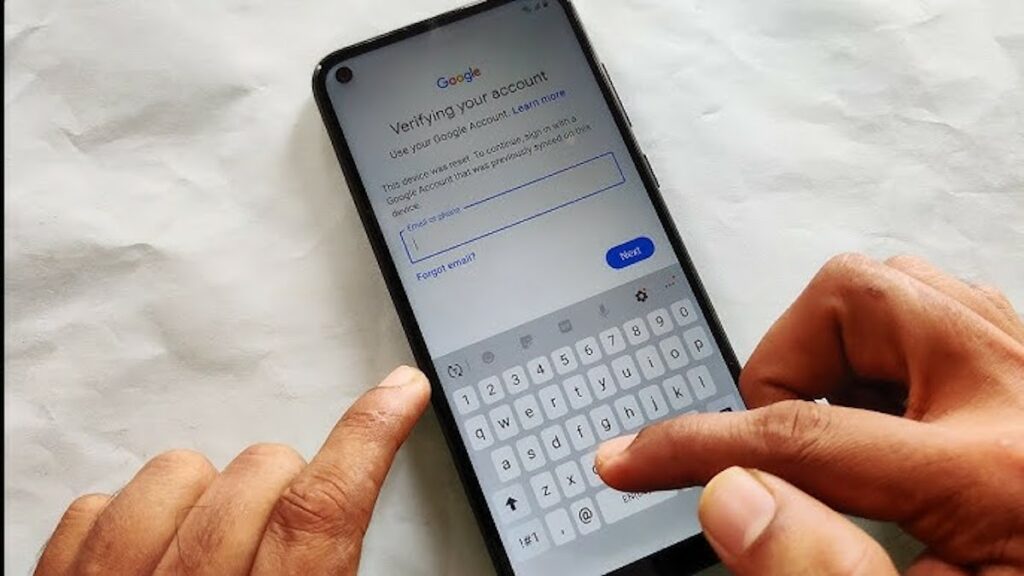 Découvrez comment retirer un compte Google sur votre smartphone Xiaomi après une réinitialisation ou restauration d’usine. Guide étape par étape pour dissocier rapidement votre compte Google et sécuriser vos données.