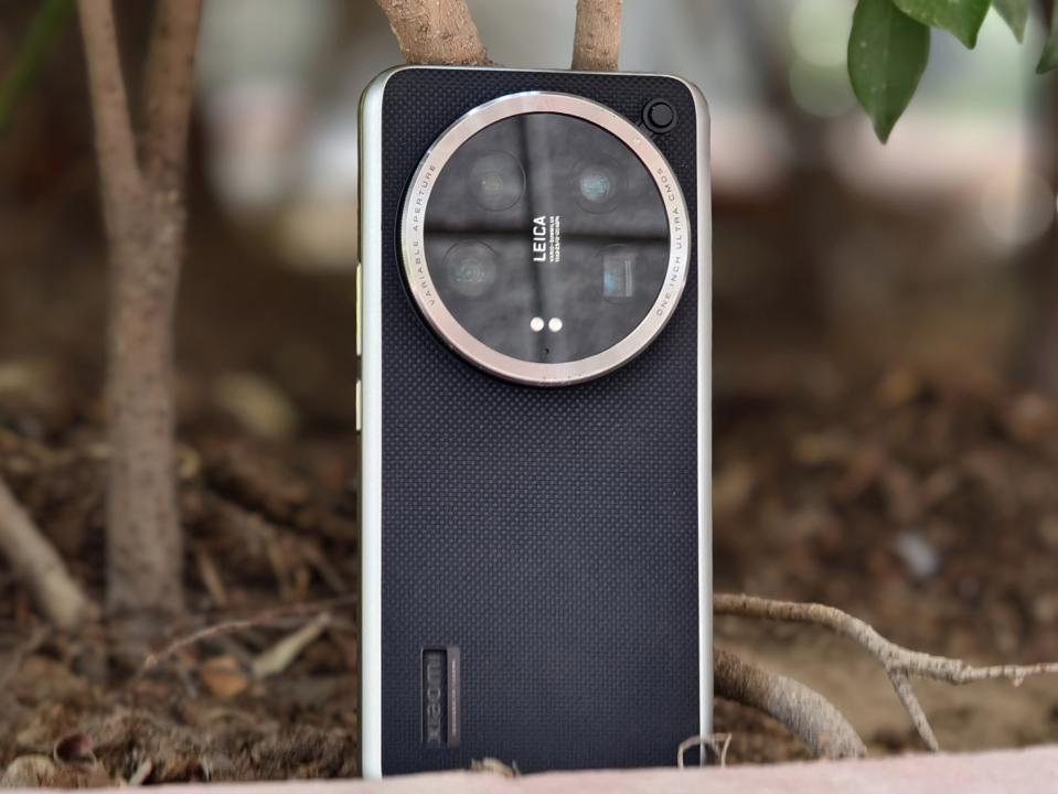 découvrez le xiaomi 14 ultra, le smartphone qui rend la photographie professionnelle accessible à tous grâce à ses technologies innovantes et son prix abordable.