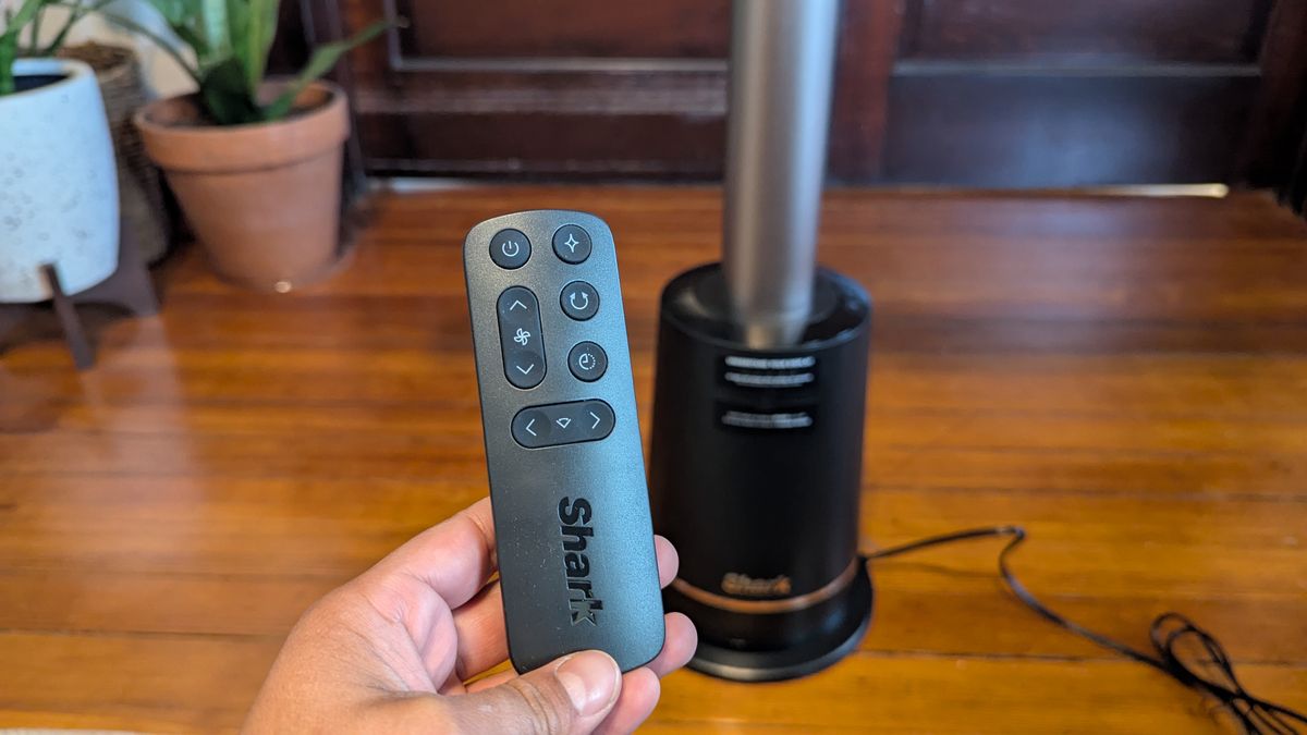 découvrez shark turboblade, la solution idéale pour un confort thermique optimal toute l'année, alliant chaleur en hiver et fraîcheur en été.