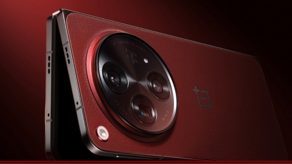 découvrez l'oppo find n6 disponible en 3 couleurs élégantes, dont une version orange dorée marquante qui allie style et performance.