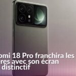 Vue conceptuelle du dos d’un Xiaomi 18 Pro intégrant un écran secondaire arrière