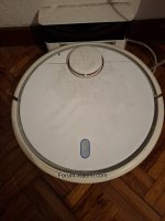 Modèle aspirateur robot