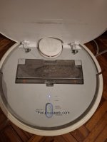 Modèle aspirateur robot